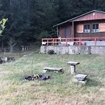 Nyaraló - Na Samote U Lesa *