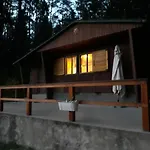 Nyaraló - Na Samote U Lesa