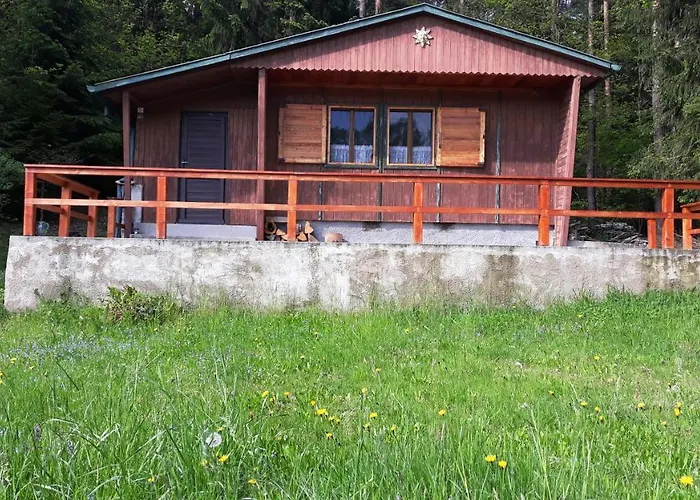 - Na Samote U Lesa Feriehus *